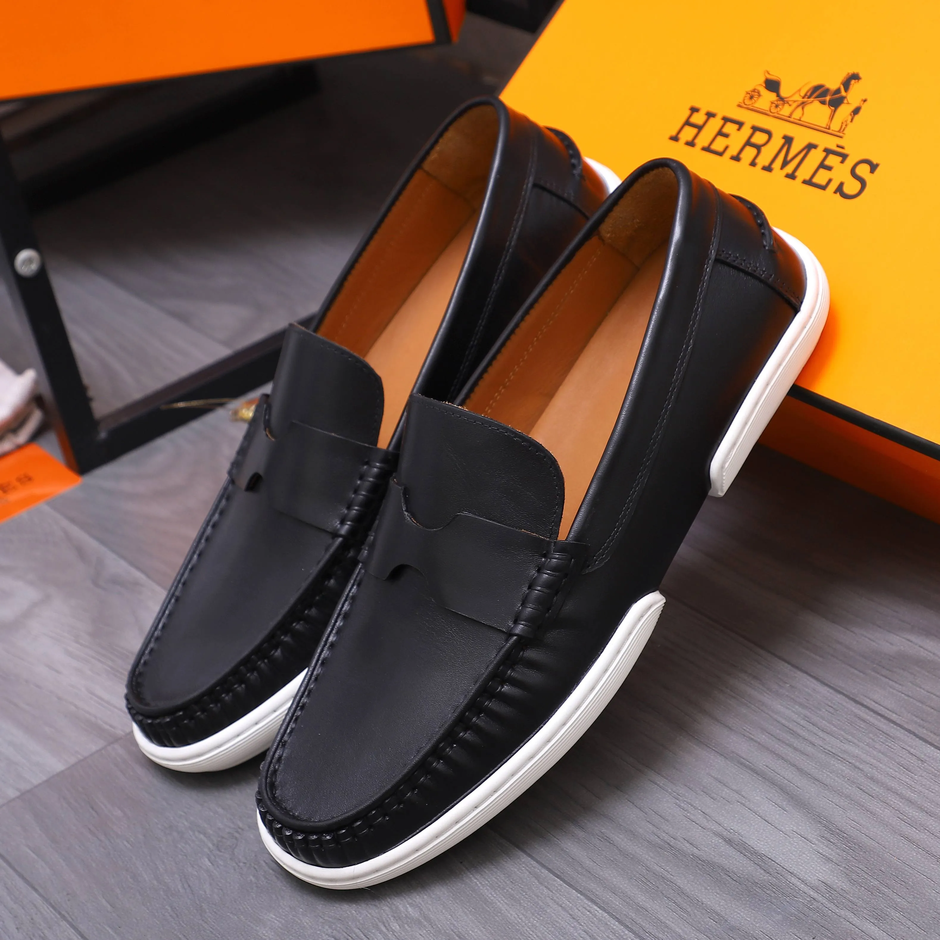 Men's shoes 💰500 Product trademark: HERMES "Hermes" casual slip-on leather shoes Regular size: 38-46 (45.46 custom-made, non-refundable) Product materials: Selected high-quality cowhide upper, cowhide lining, original outsole